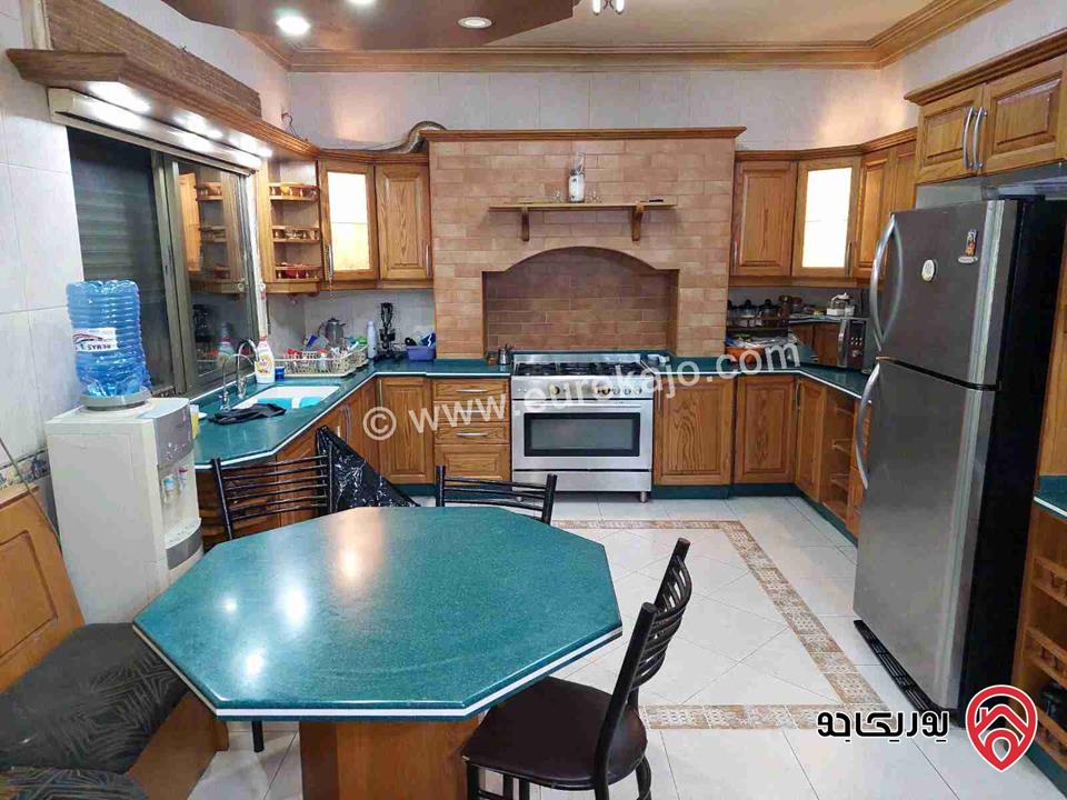 شقة مساحة 220م طابق أول للايجار فارغة في عمان - تلاع العلي