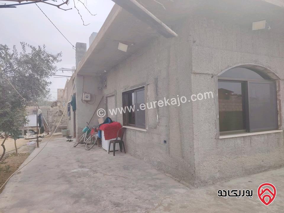 اربع شقق ارضية مساحتهم من 140م - 160م على أرض 1 دونم للبيع في المفرق 