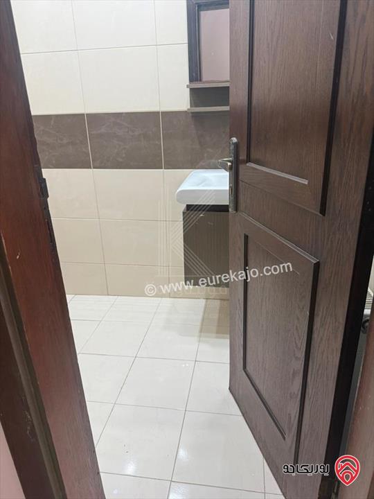  شقة فاخرة طابق ارضي مساحة 248م للايجار في عمان - عبدون