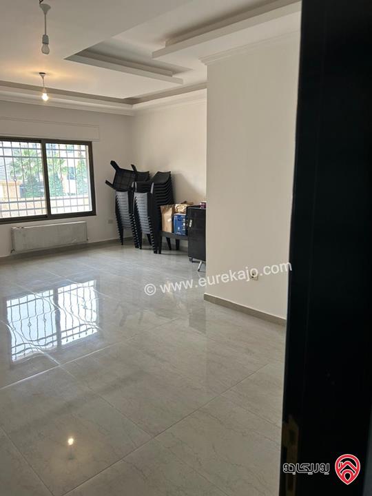 شقة ارضية مساحة 196م داخلي و 70م خارجي للبيع في عمان - ضاحية الامير راشد