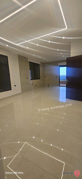 شقة أرضية مساحة 190م داخلي و 40م خارجي للبيع في عمان - مرج الحمام 