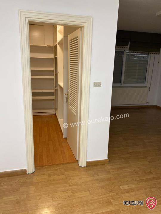 First-Floor Apartment – 265 m² for rent in Amman - Sweifieh