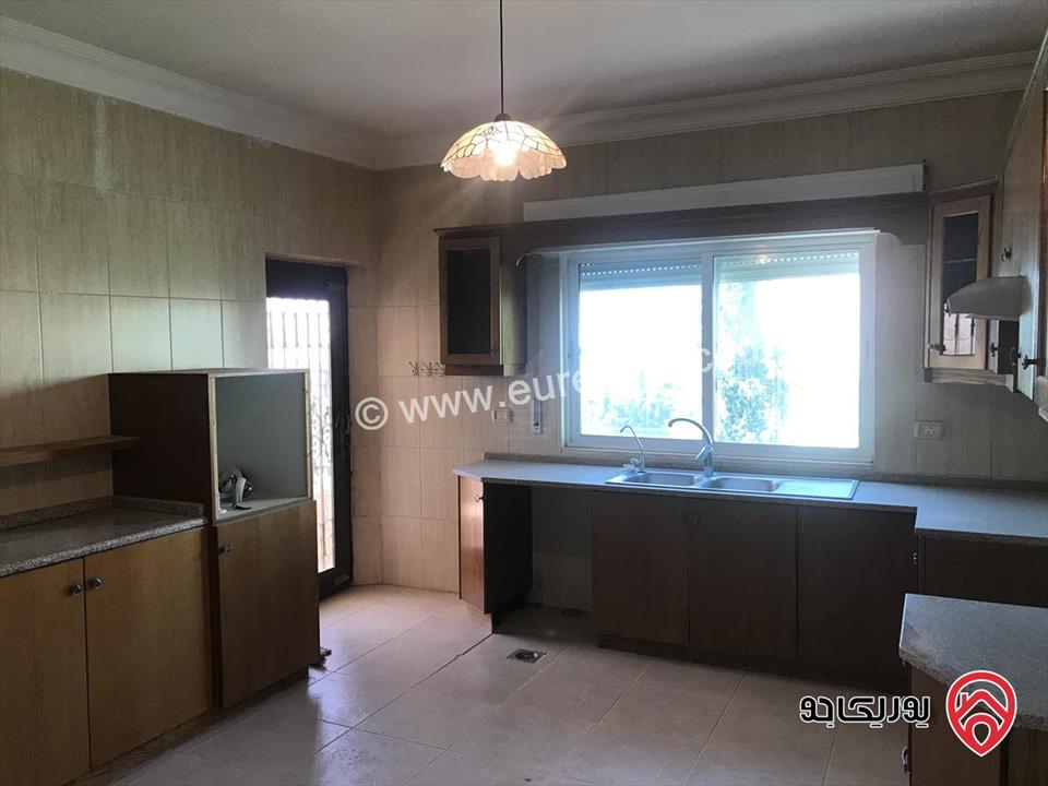 شقة مميزة مساحة 180م للبيع في عمان - خلدا / تصلح للسكن أو للاستثمار