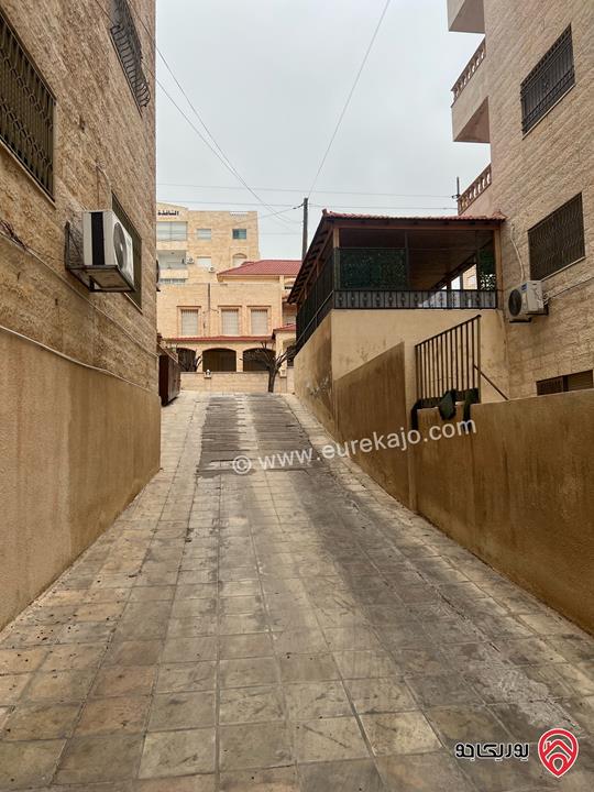 شقة مميزة طابق أرضي مساحة 244 متر للبيع في عمان - المدينة الرياضية من المالك مباشرة