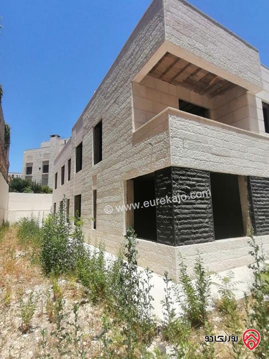 فيلا مساحة 1 دونم على أرض 940م للبيع في عمان - دابوق