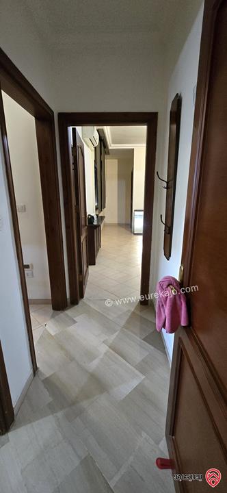 شقة مساحة 197م طابق ثاني للبيع في عمان - ام اذينة خلف سوق الذهب 