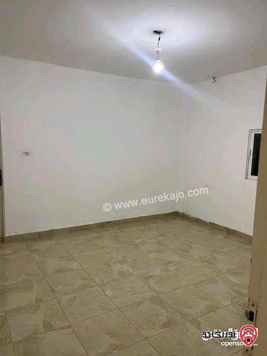 شقة فارغة طابق ثالث مساحة 100م للايجار في عمان - الجندويل