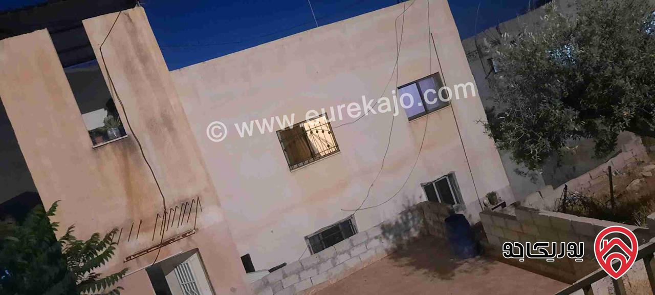بيت مستقل مكون من 3 طوابق على أرض 252م للبيع في عمان - ماركا الجنوبية 