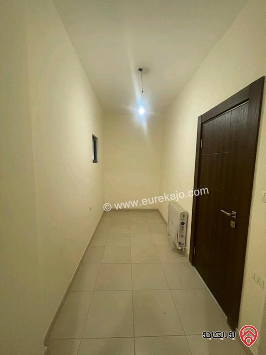 شقة فارغة ديلوكس طابق ثالث مع مصعد المساحة 250م للايجار في عمان - طريق المطار