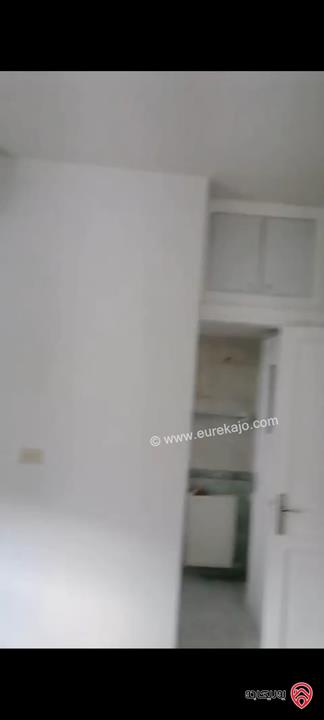 شقة طابق ثاني مساحة 160م للبيع في عمان - ام السماق