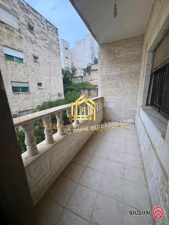 شقة فارغة طابق اول مساحة 190متر للإيجار في عمان - الجبيهة 