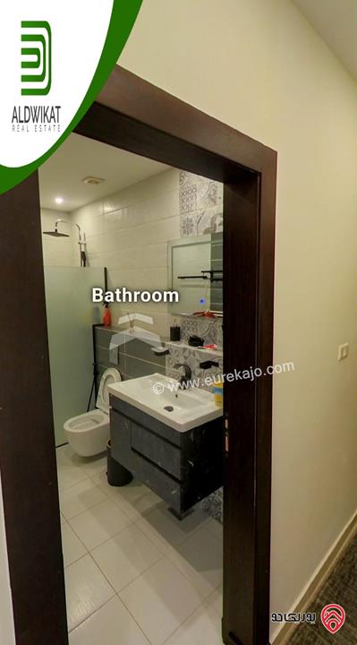 شقة للبيع في عمان - خلدا طابق اول مساحة البناء 205م ومساحة الترس 30م