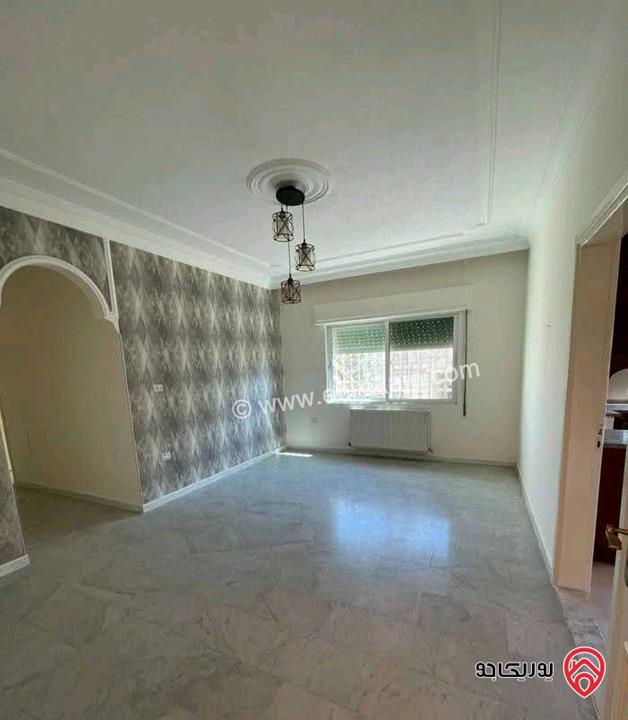 شقة فارغة مساحة 190م طابق ثاني للايجار في عمان - خلدا