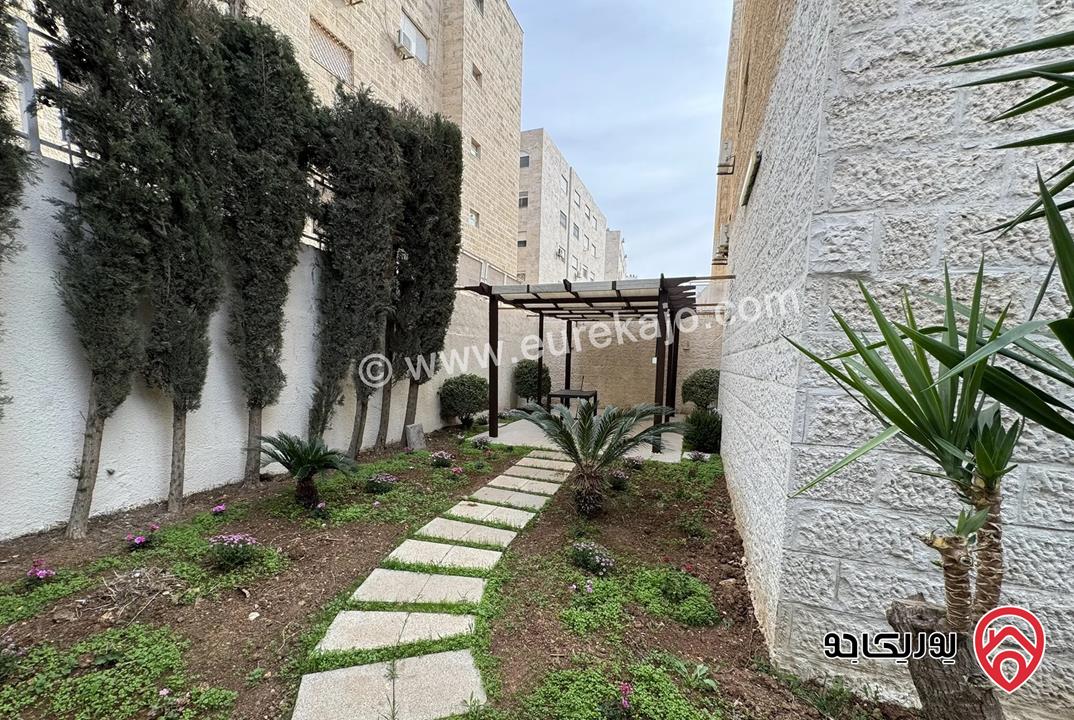 شقة أرضية مساحة 200م داخلي و 150م خارجي للايجار في عمان - ام السماق 