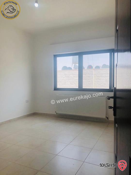 شقة أرضية مميزة للبيع في عمان - دير غبار - حي السهل قرب مدارس فيلادلفيا 130م مع حديقة وترسات 165م لم تسكن