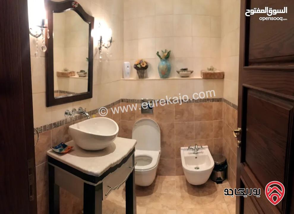 شقة مفروشة أرضية مساحة 360م مع حديقة 200م للايجار في عمان - الرابية