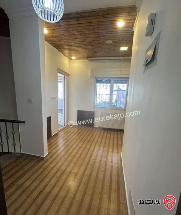 شقة طابق ثالث دوبلكس مساحة 100م للايجار في عمان - المدينة للرياضية 