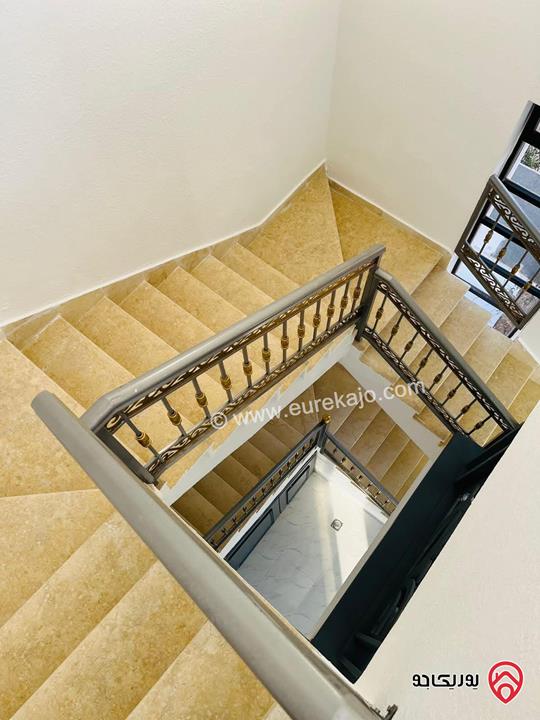 فيلا مستقلة فاخرة مساحة 340م على أرض 500م للبيع جديدة لم تسكن في عمان - ناعور