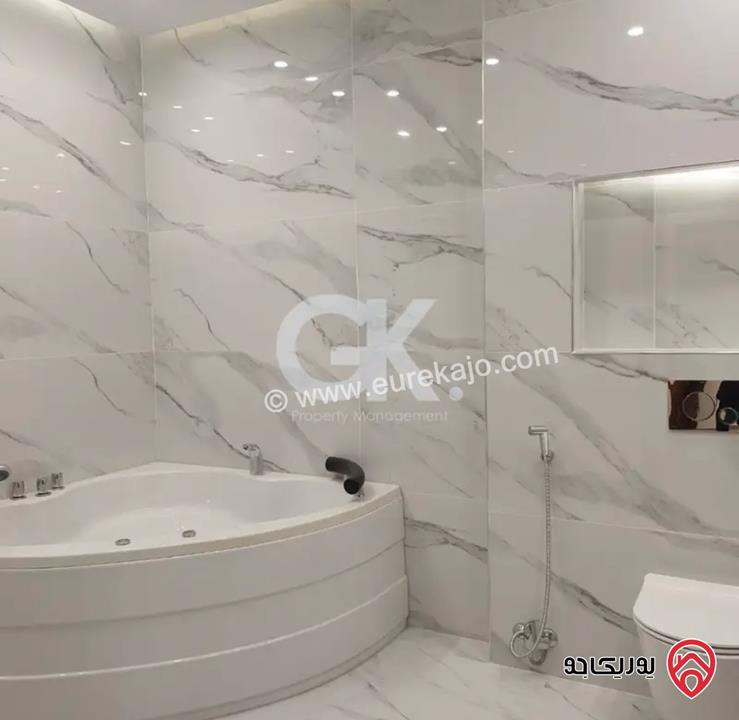 شقة تسوية مساحة 200م داخلي و 200م خارجي للبيع في عمان - مرج الحمام