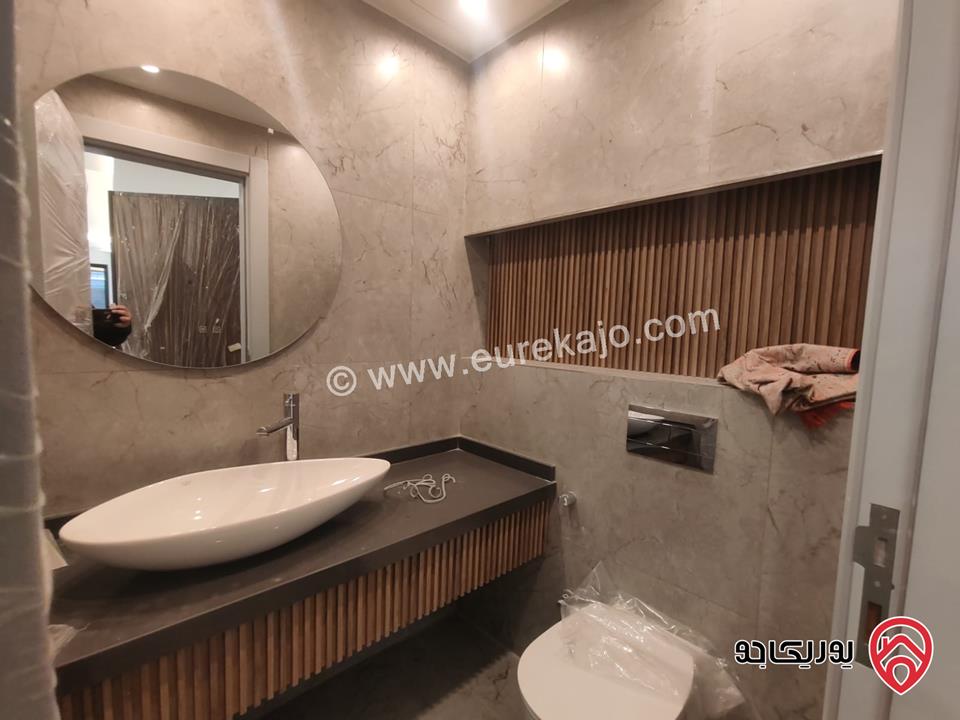 شقة شبه أرضية مساحة 205م داخلي و 150م خارجي للبيع في عمان - الصويفية  	 