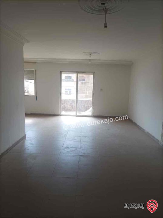 شقة طابق أول مساحة 180م للايجار في عمان - الجاردنز 