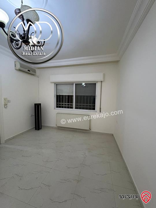 شقة فارغة للايجار في عمان - ضاحية الرشيد مساحة 170م طابق اول تشطيبات سوبر ديلوكس بسعر مميز جداً