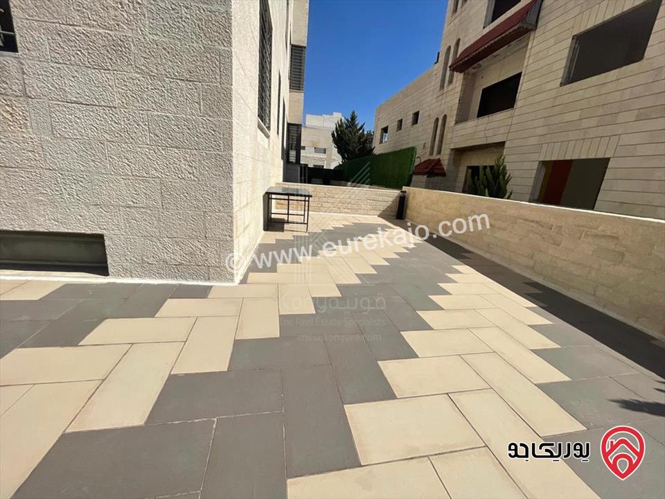 شقة فاخرة مفروشة مساحة 380م داخلي و 200م خارجي للايجار في عمان - عبدون