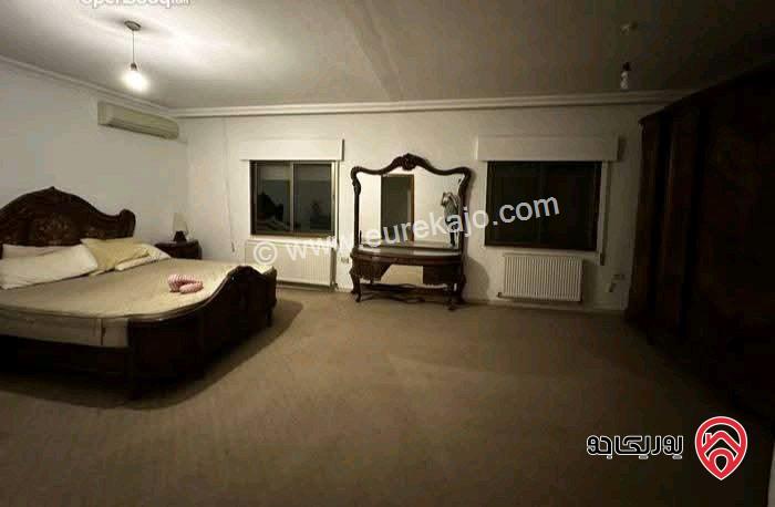 شقة فارغة طابق ثالث مساحة 250م للايجار في عمان - عبدون