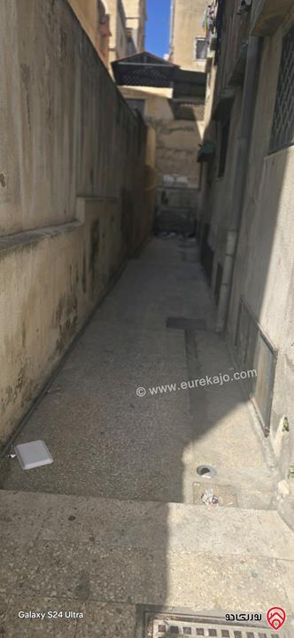 عمارة مكونة من 8 شقق على ارض 347م للبيع في عمان - الوحدات