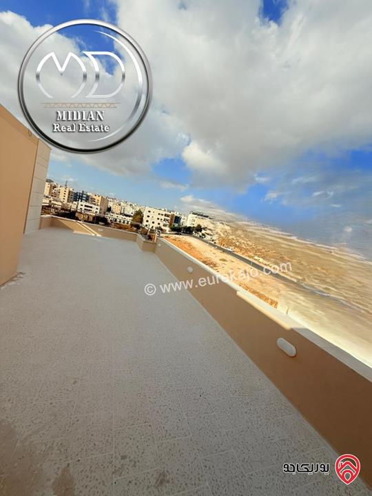 شقة دوبلكس طابق اخير مع روف للبيع في عمان - خلدا مساحة 205م مع تراسات تشطيبات و ديكورات عصرية فاخرة اطلالة رائعة