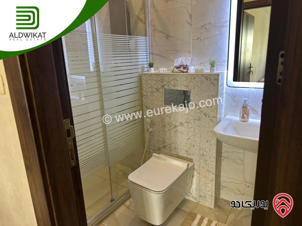 شقة شبه ارضي مفروشه للبيع في عمان - تلاع العلي المساحة الداخلية 81م والخارجية 33م موقع هادىء تشطيب حديث