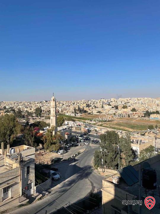 شقة مميزة باطلالة خلابة مساحة 150م طابق ثالث للبيع في الزرقاء - جبل الامير حسن 