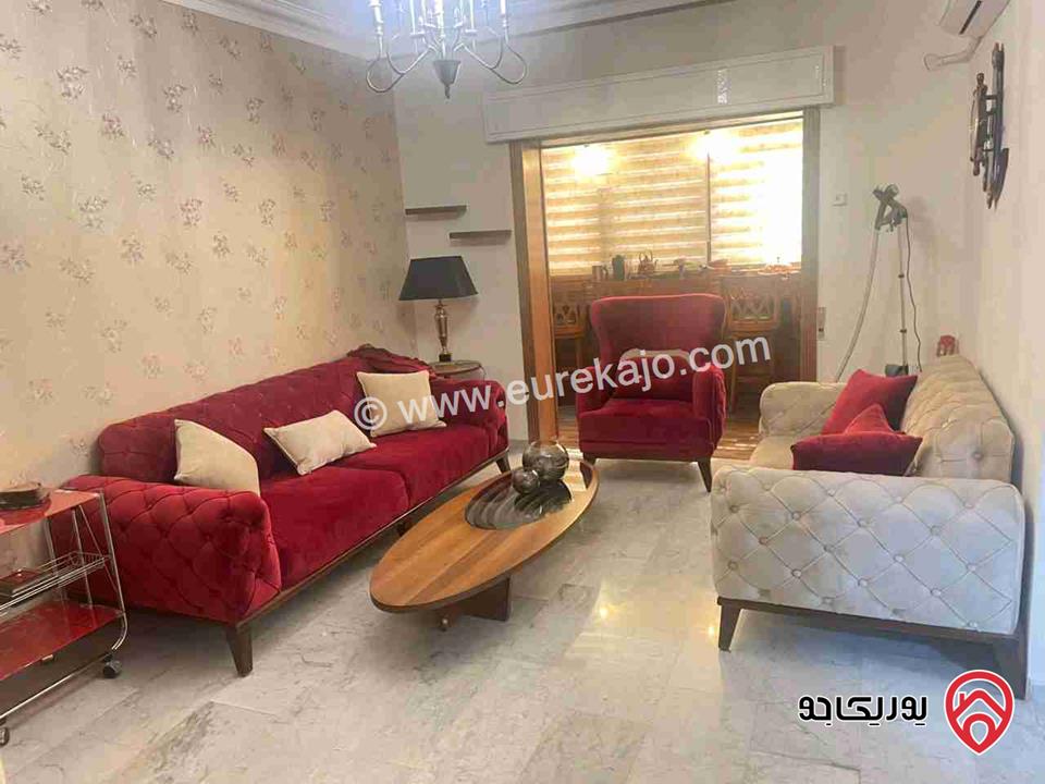 شقة مساحة 180م طابق أول للبيع في عمان - الرابية بسعر مغري 