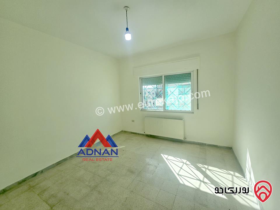 شقة مميزة مساحة 173م طابق رابع للبيع في عمان - الرابية