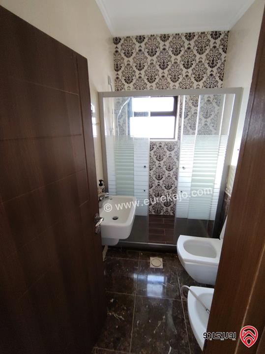 شقة مساحة 146م طابق ثاني للبيع في عمان - حي الصحابة