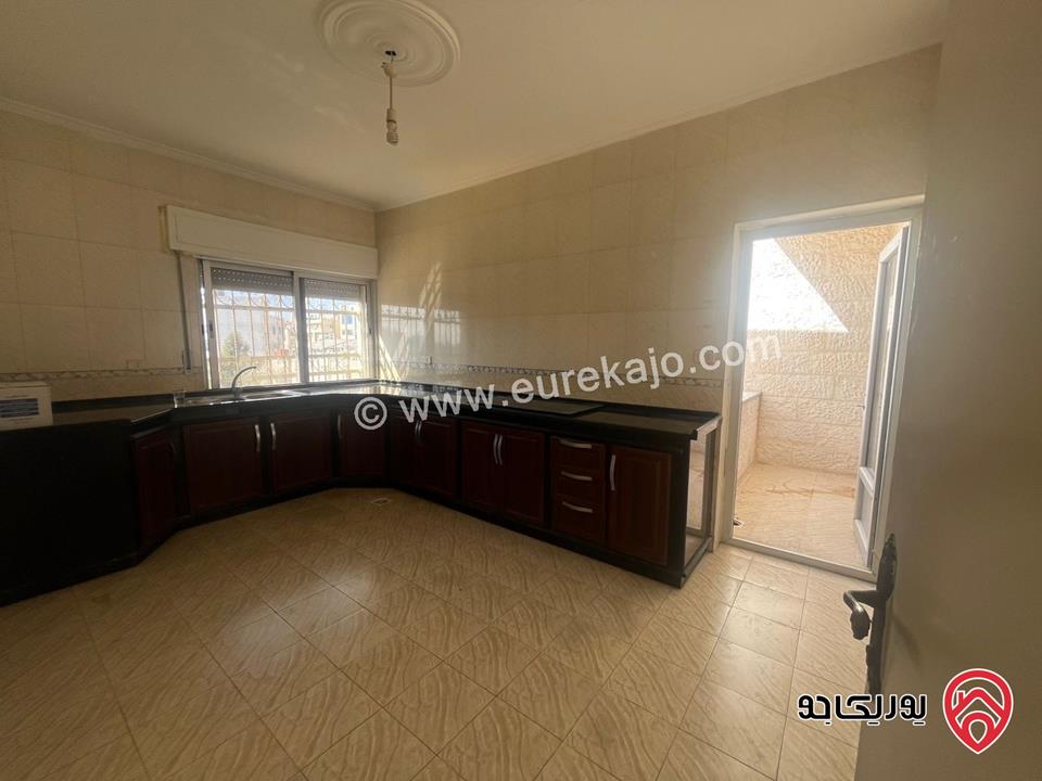 شقة مساحة 120م طابق ثاني للايجار في عمان - البيادر بإتجاه الدوار الثامن بجانب بنك صفوة  