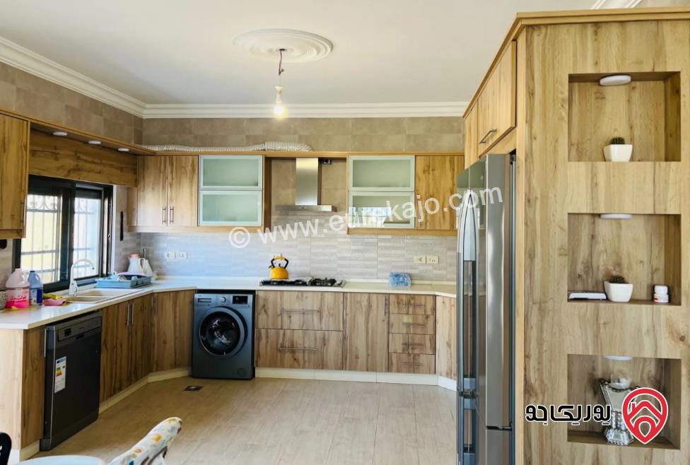 مزرعة مساحة الأرض 4000م والبناء 160م للبيع في عمان - حوارة	