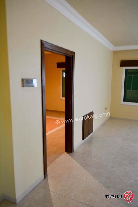 فيلا متلاصقة مساحة 930م على أرض 420م للبيع في عمان - ضاحية الرشيد 