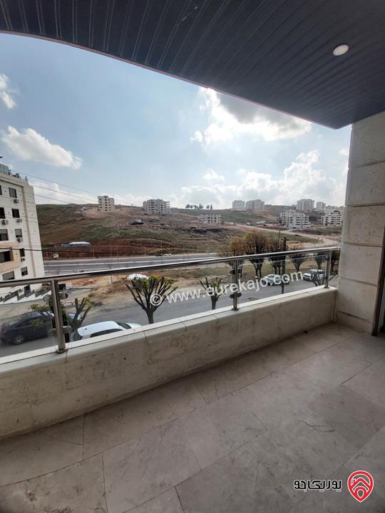 شقة أرضية طابقية مفروشة مساحة 302م داخلي و 70م خارجي للايجار في عمان - دير غبار