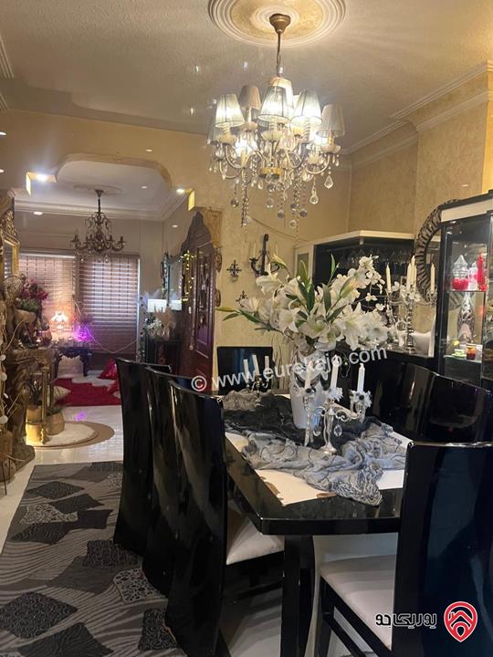  شقة أرضية مساحة 150م داخلي مع مستودع تجاري 70م للبيع في عمان – ضاحية الامير حسن