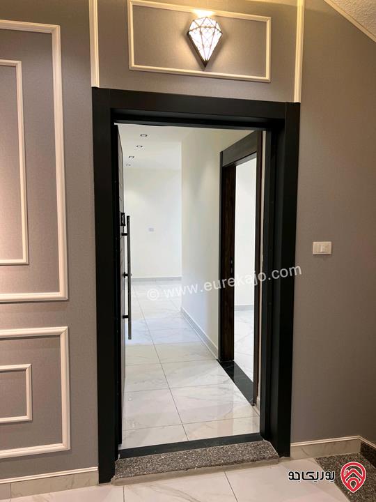 شقق مساحة 100م طوابق مختلفة للبيع في عمان - طبربور 