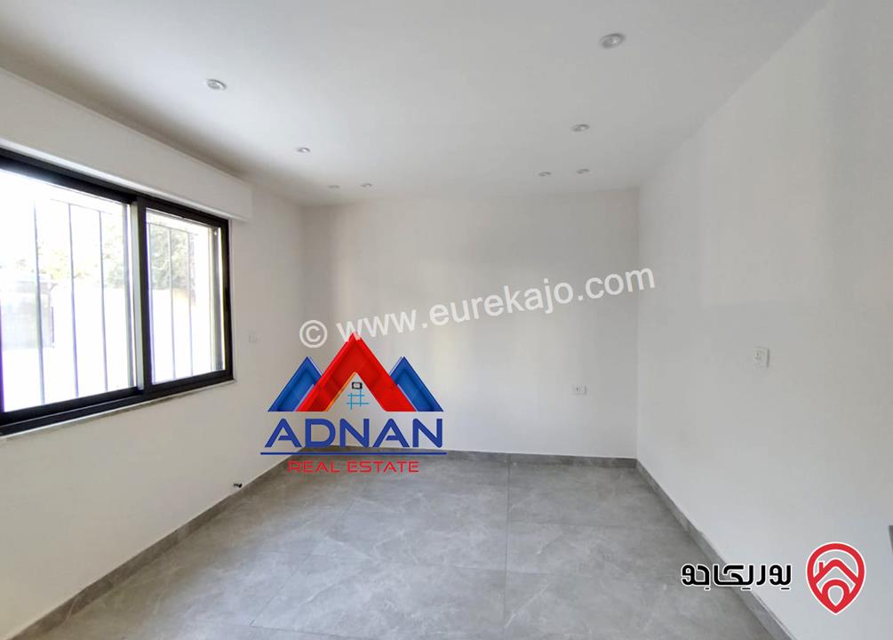 فيلا دوبلكس فارغة مساحة 350م على ارض 500م للإيجار السنوي في عمان - عبدون