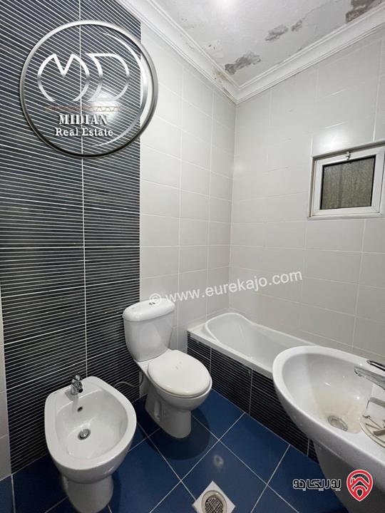 شقة شبه ارضي للبيع في عمان - ضاحية الرشيد مساحة 240م جديدة لم تسكن بسعر مميز جداً