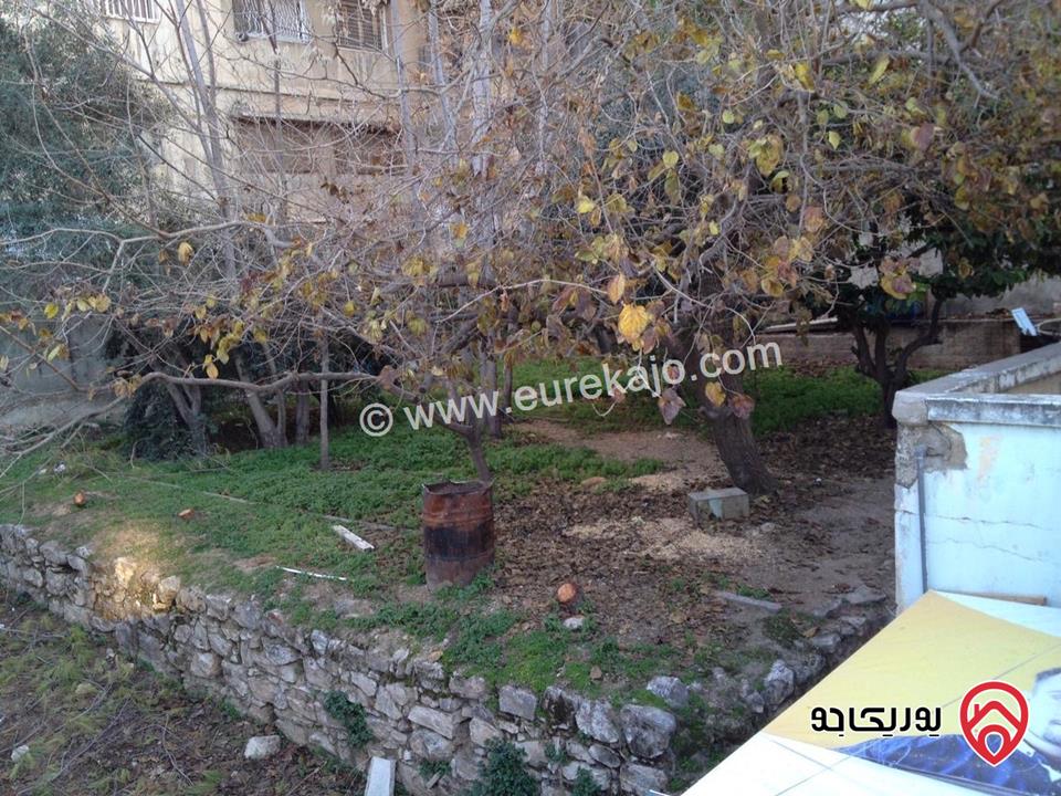 بيت قديم على أرض 707م للبيع في جبل عمان طلوع الحايك