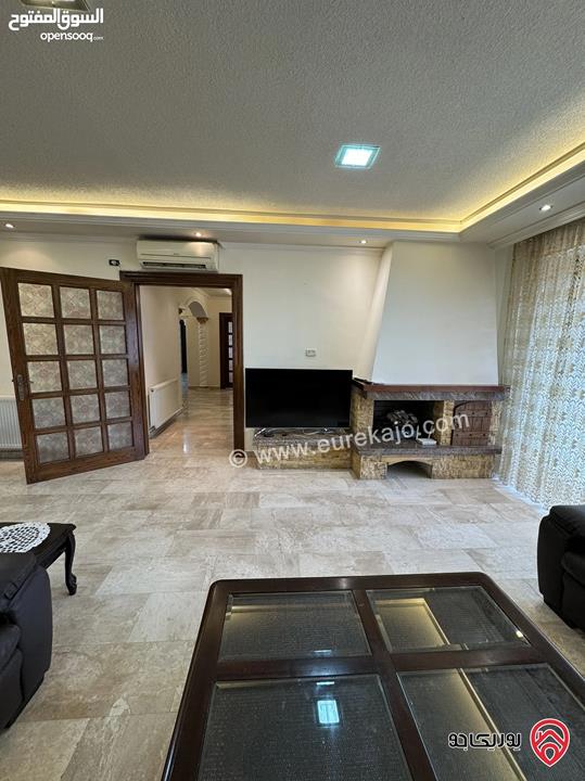 شقة مفروشة طابق ثالث مساحة 375م للايجار في عمان - الرابية