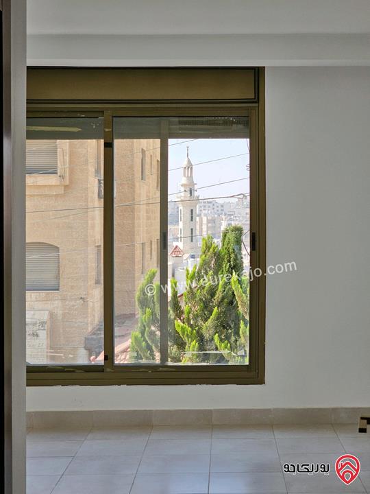 شقة سوبر ديلوكس جديدة - طابقية - مساحة 223م طابق أول للبيع في عمان - دير غبار