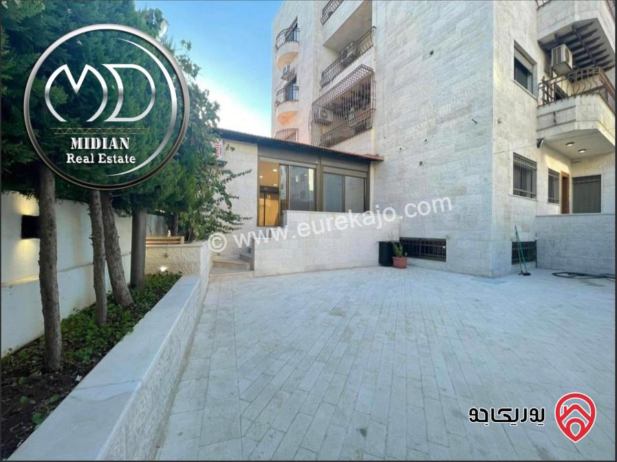 شقة ارضية دوبلكس للبيع في عمان - ام اذينة مساحة 290م مع ترس و حديقة 200م تشطيبات و ديكورات سوبر ديلوكس
