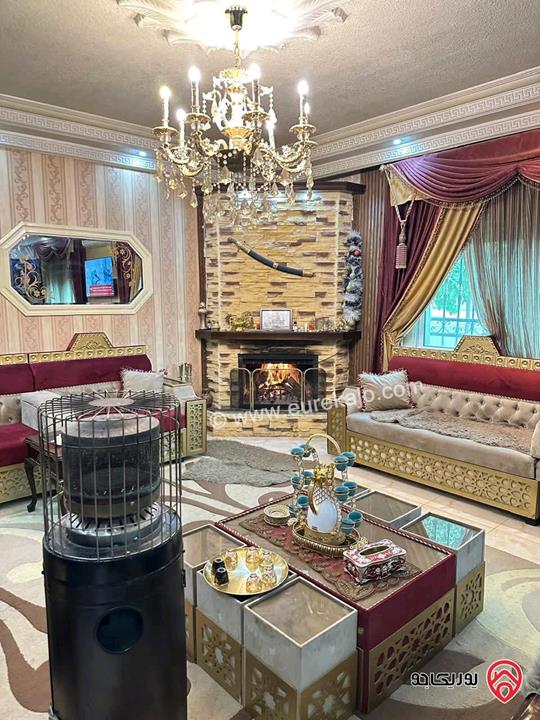 فيلا مساحة 520م على أرض 533م للبيع في عمان - طبربور