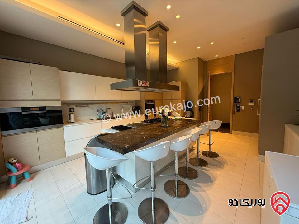 فيلا فاخرة مساحة 560م على ارض 500م للايجار في عمان - دابوق من المالك مباشرة