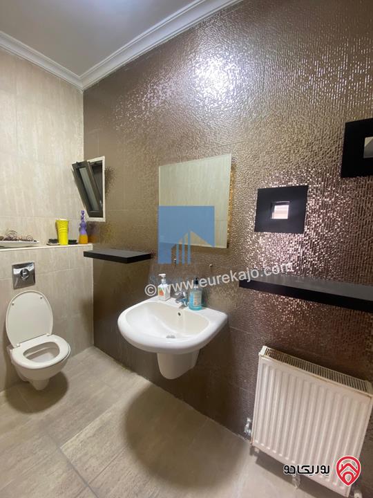 شقة فاخرة طابق ثالث 180م تشطيب سوبر ديلوكس للبيع في عمان - خلدا - العوجانية